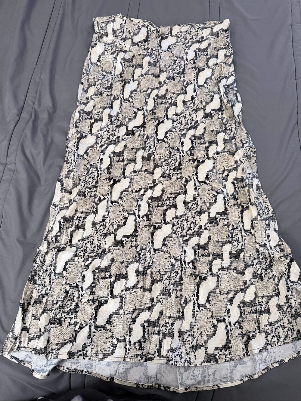 Women’s Snake Print Midi Skirt - Black & Cream